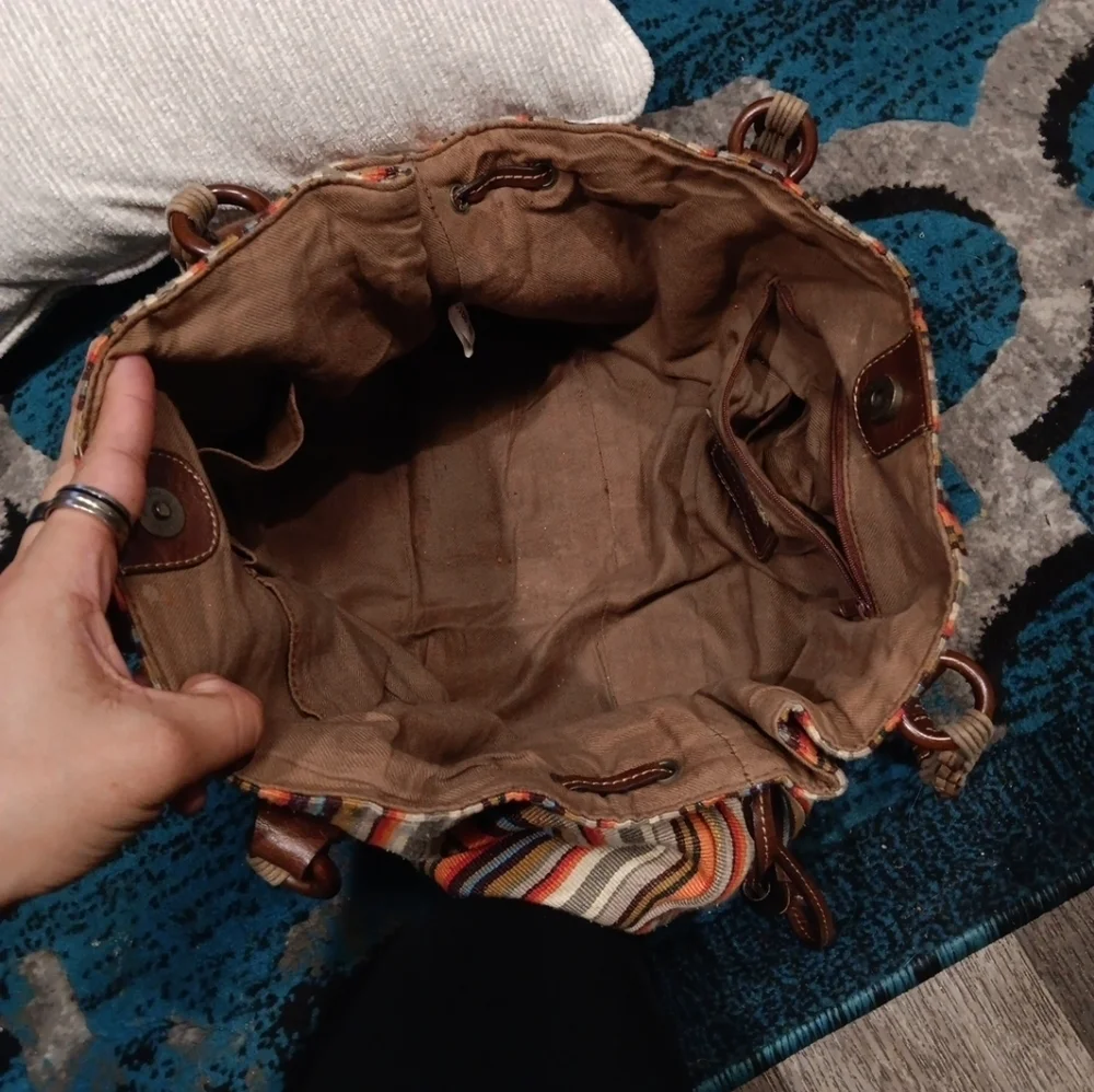 Fossil this medium